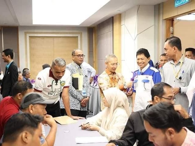 MAJLIS PENYERAHAN SURAT NIAT 