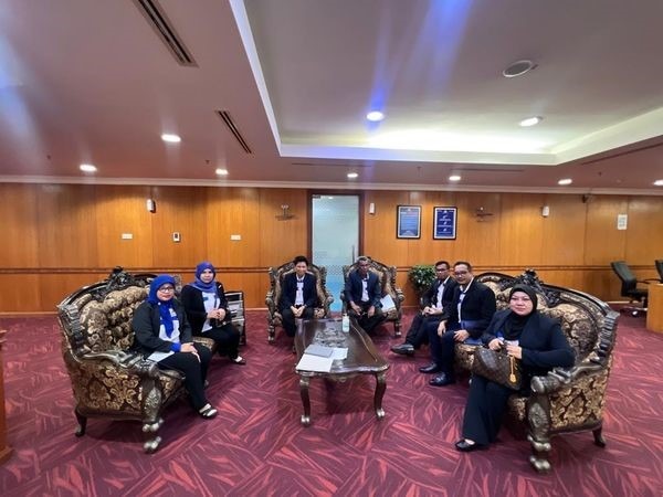 KUNJUNGAN HORMAT TM KEMENTERIAN DALAM NEGERI