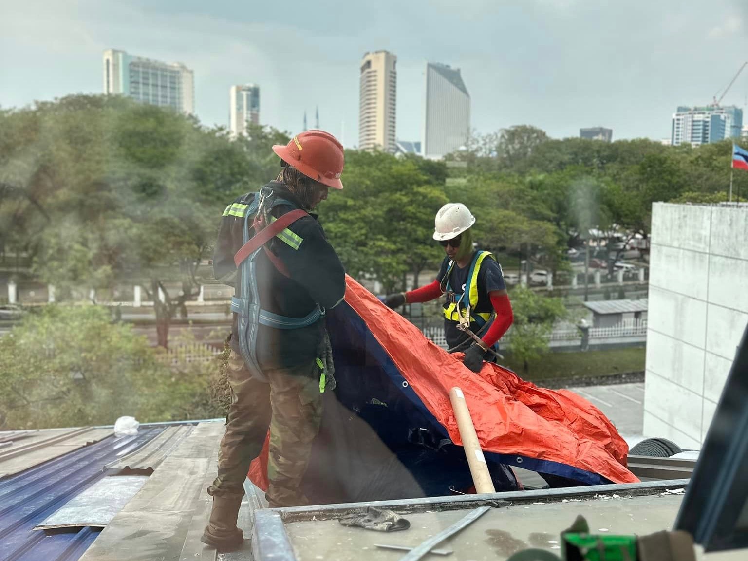 ROOF WORKS