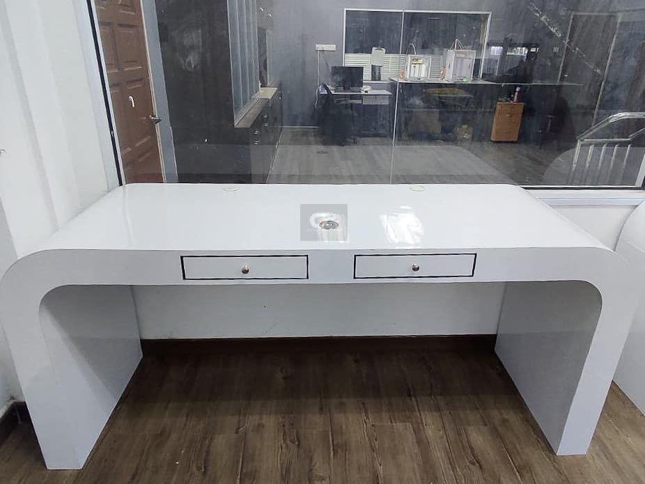WORKPLACE CUSTOM MADE
