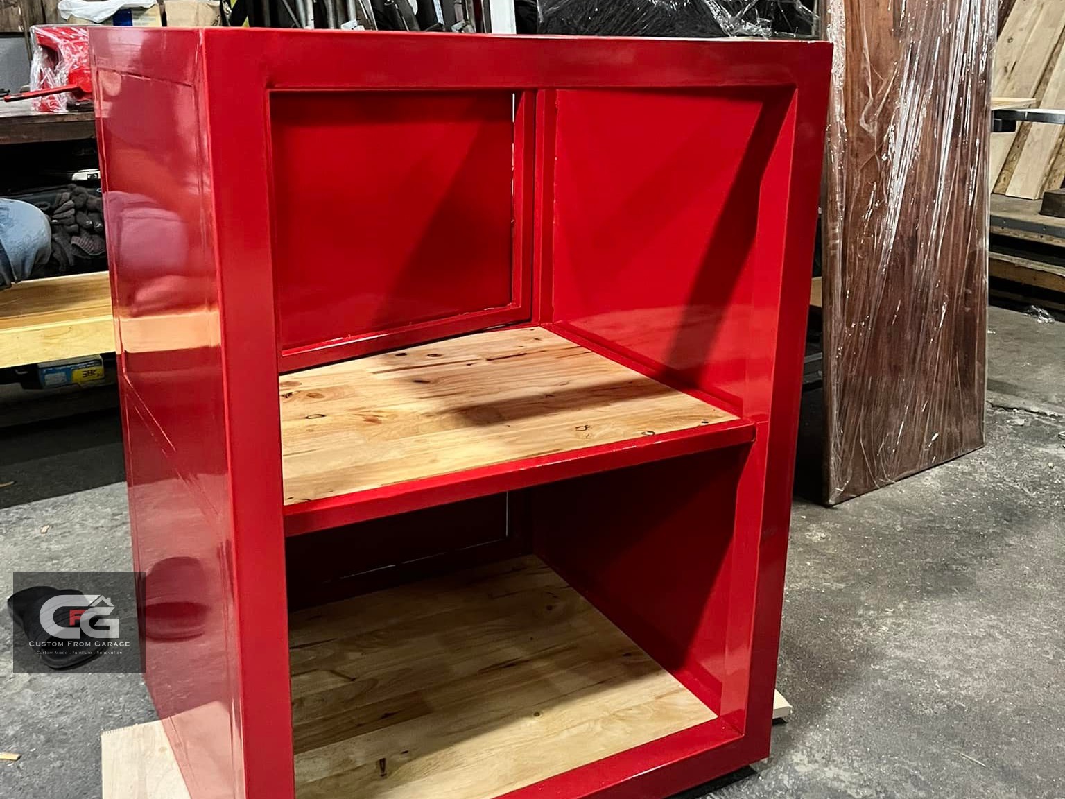 WORKPLACE CUSTOM MADE