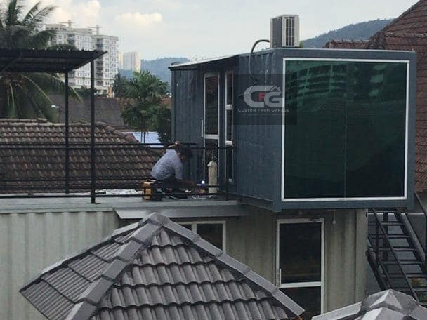 CONTAINER HOMESTAY