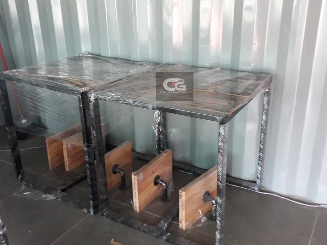CONTAINER HOMESTAY