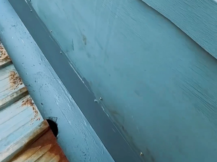 ROOFING GUTTER