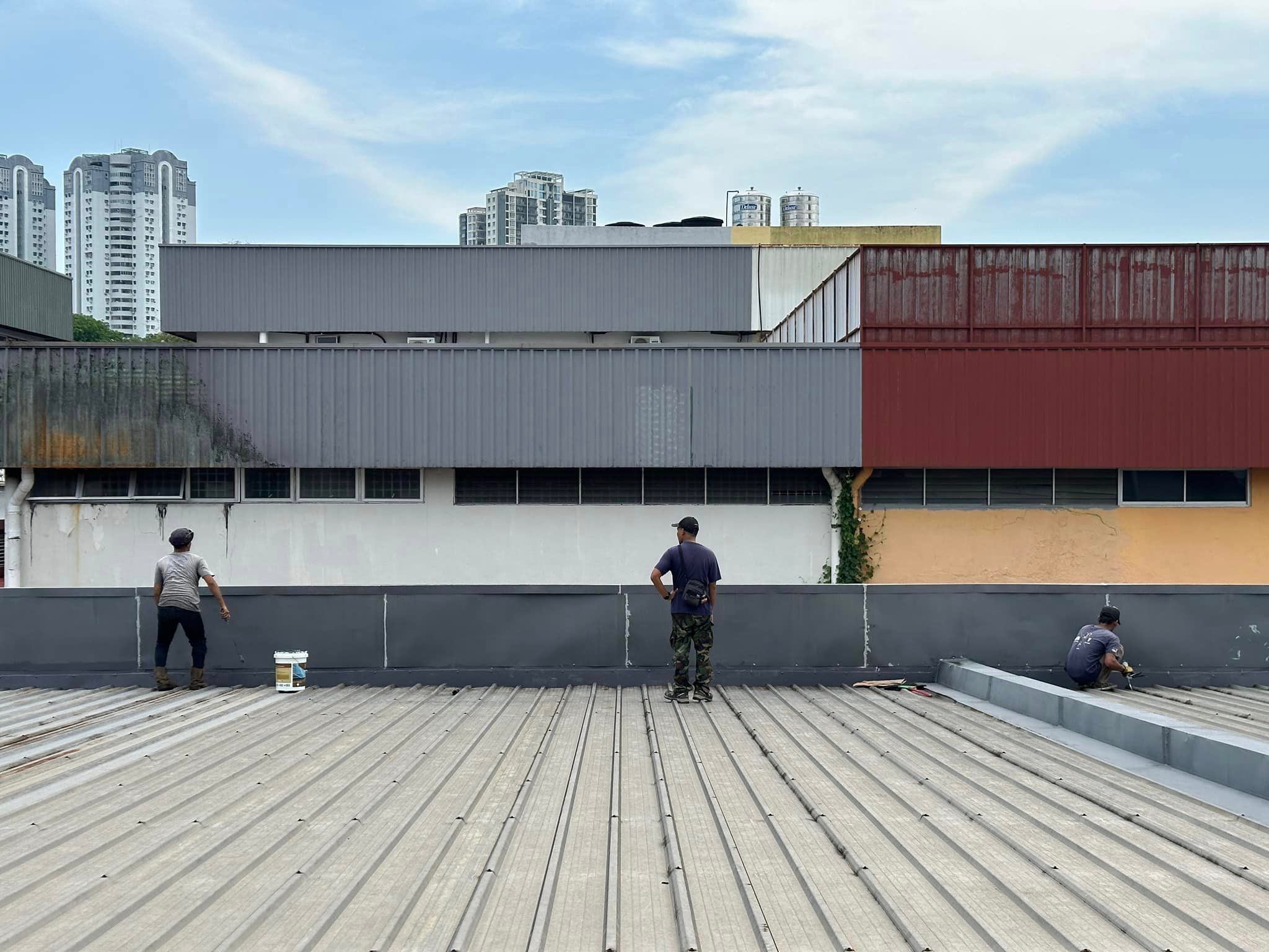 ROOFING GUTTER