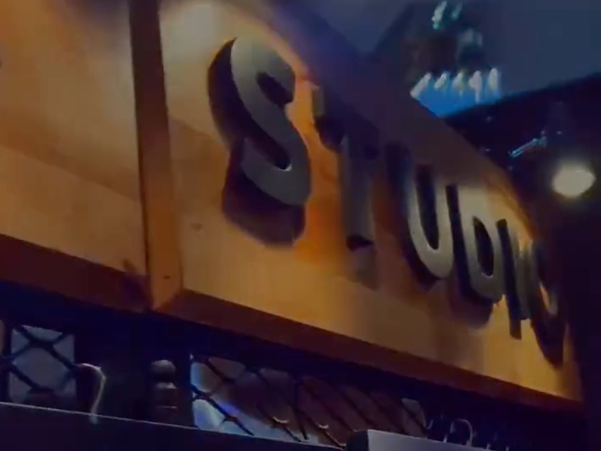 DISPLAY RACK WITH SIGNAGE