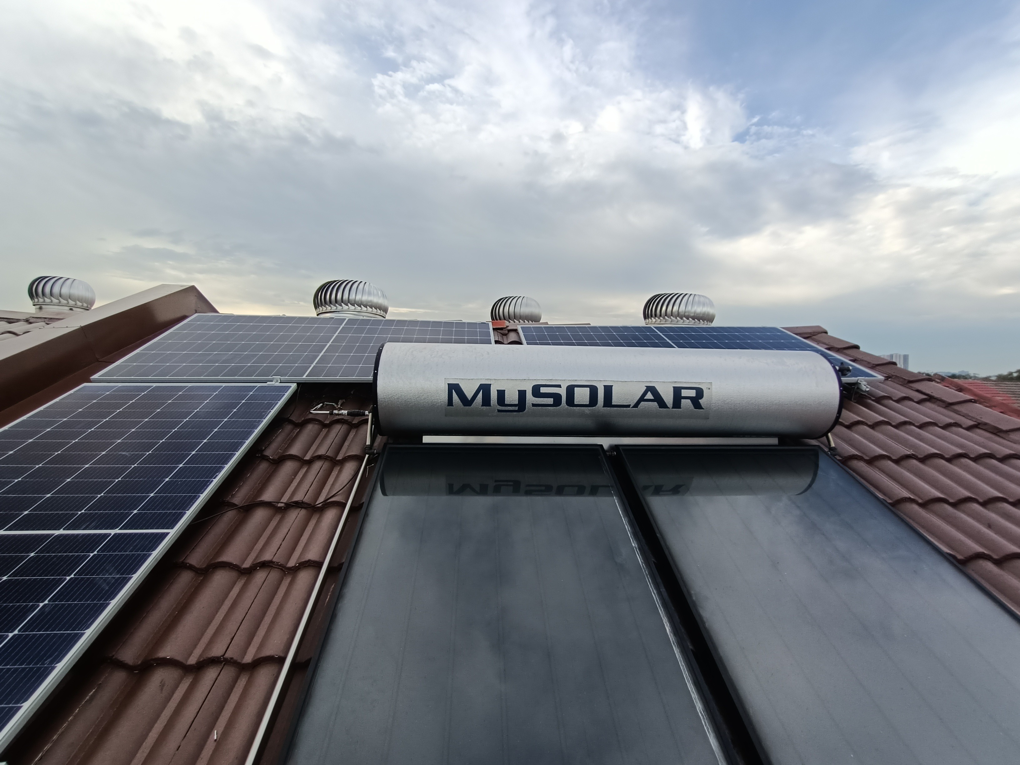 4.95KWP SOLAR INSTALLATION HOUSING BOARD
