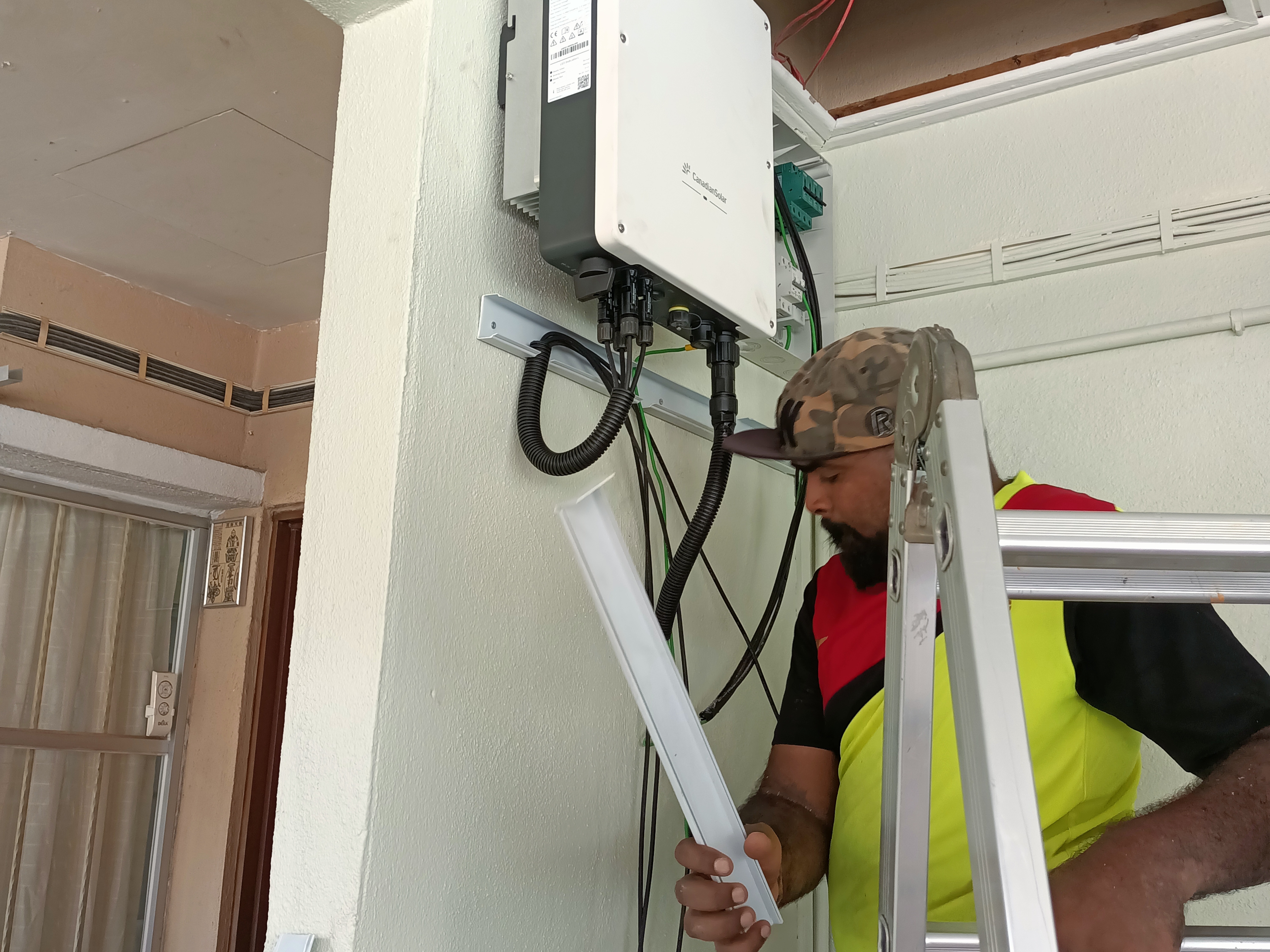 4.95KWP SOLAR INSTALLATION HOUSING BOARD