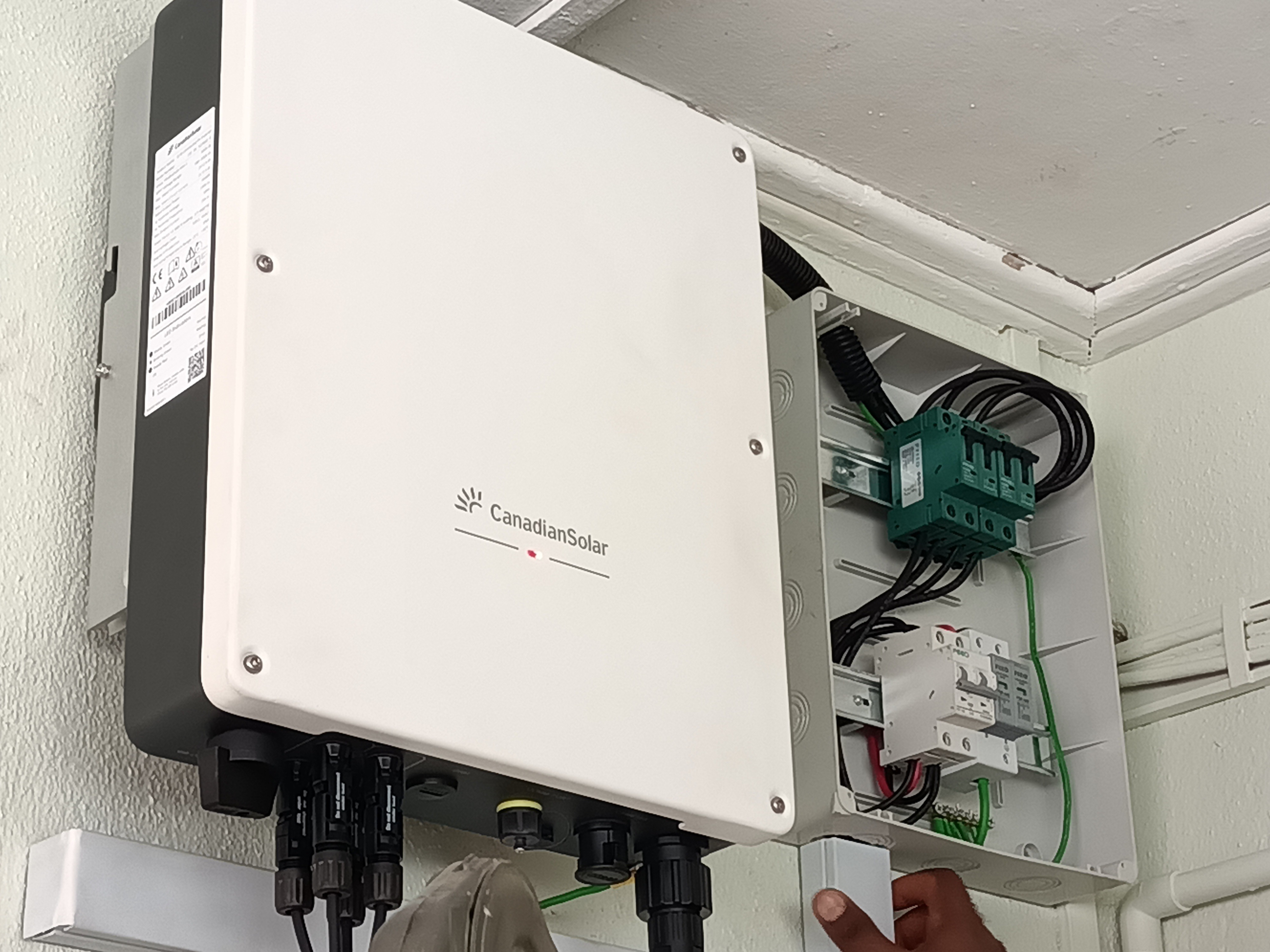 4.95KWP SOLAR INSTALLATION HOUSING BOARD