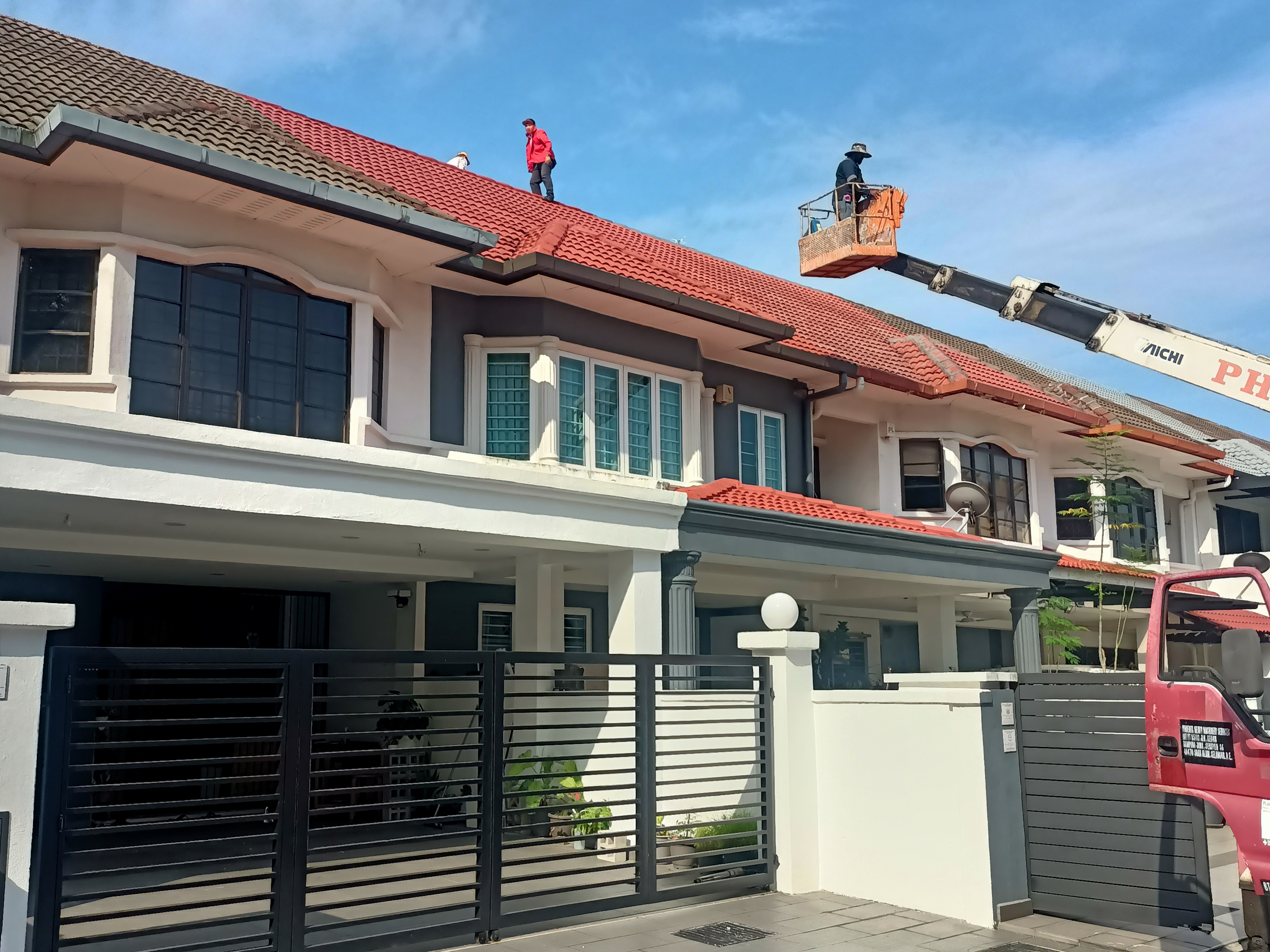 8.68KWP SOLAR INSTALLATION HOUSING BOARD