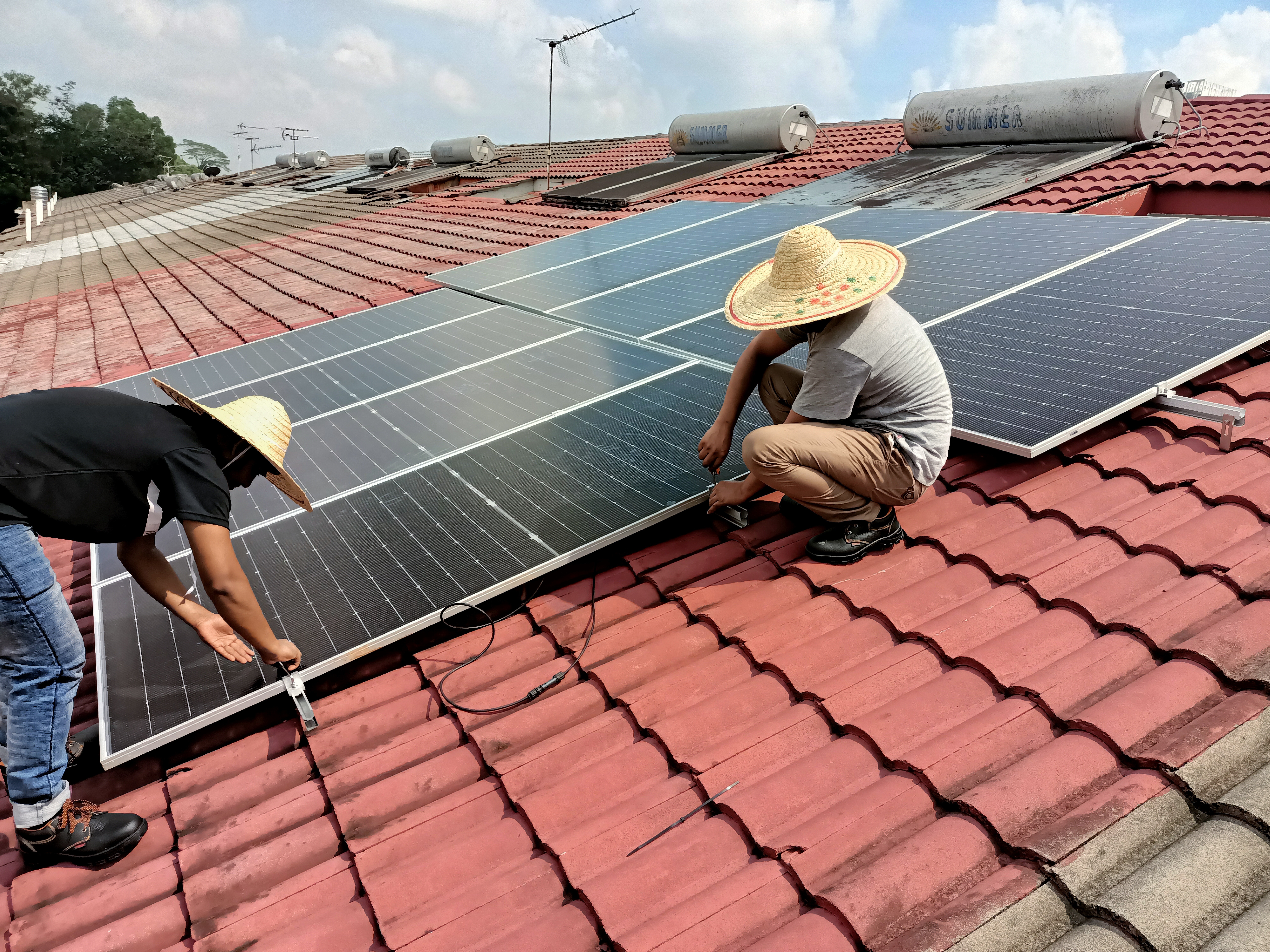 8.68KWP SOLAR INSTALLATION HOUSING BOARD