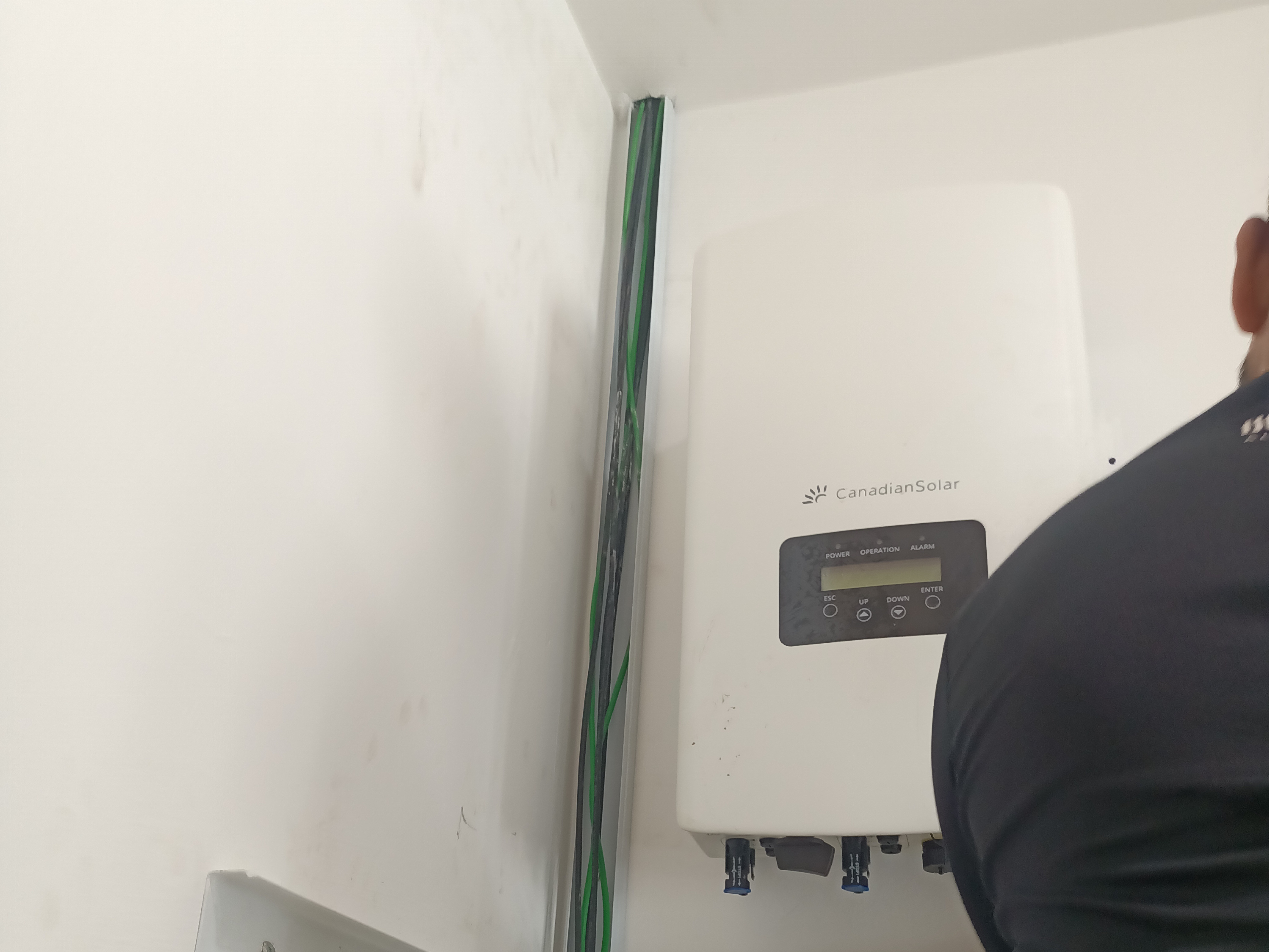 11 kWp TRINA SOLAR INSTALLATION HOUSING BOARD