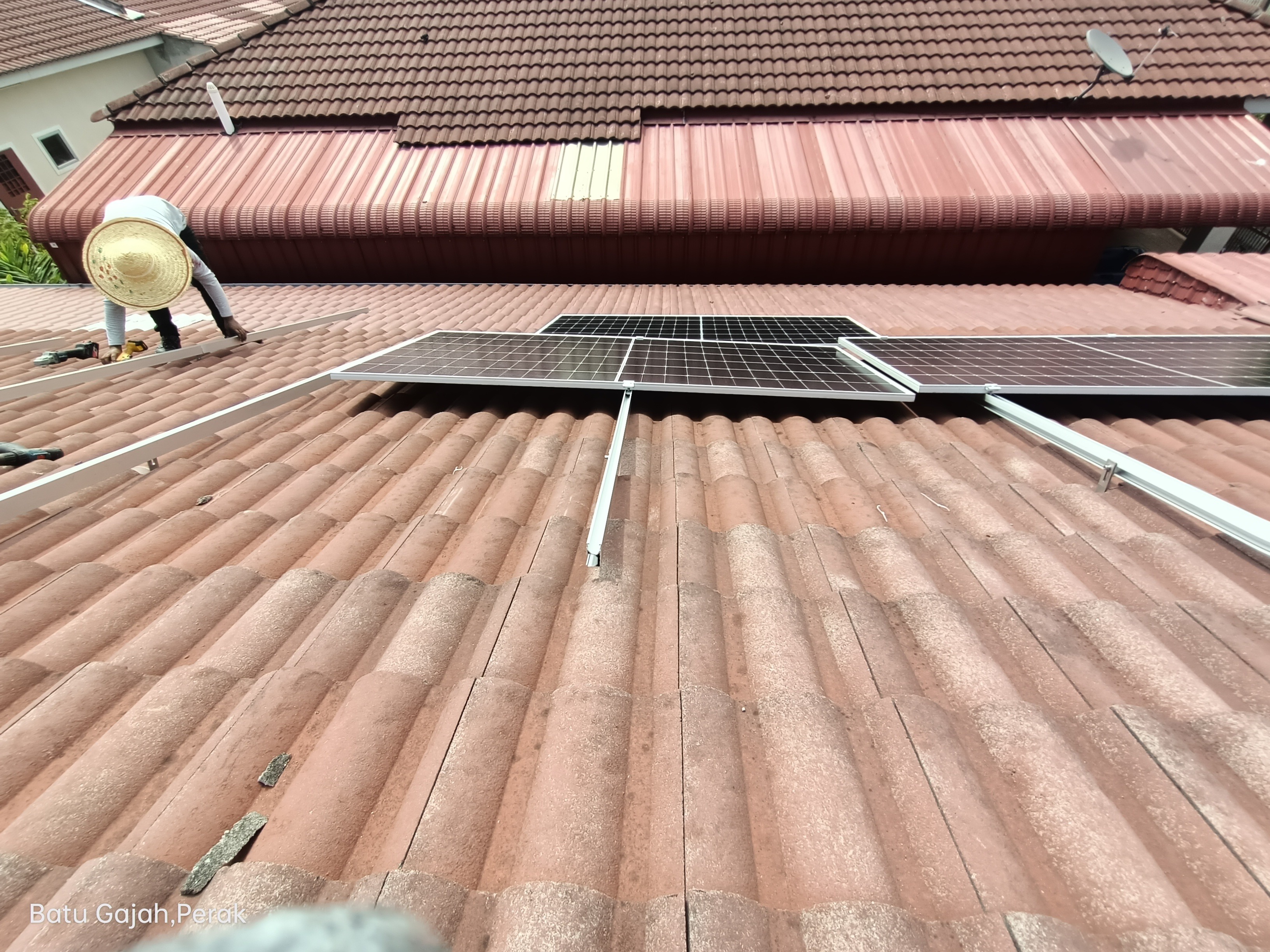 4.95 SOLAR INSTALLATION HOUSING BOARD
