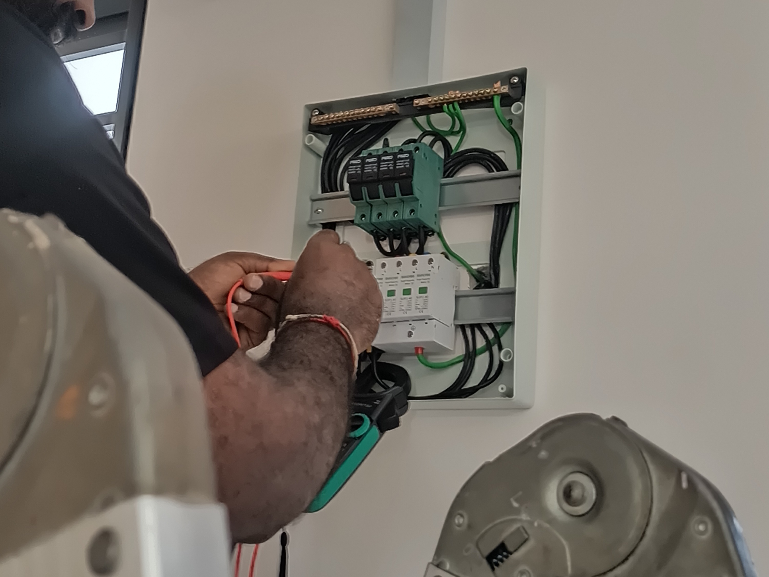 6.05KWP RESIDENTIAL SOLAR PANEL INSTALLATION