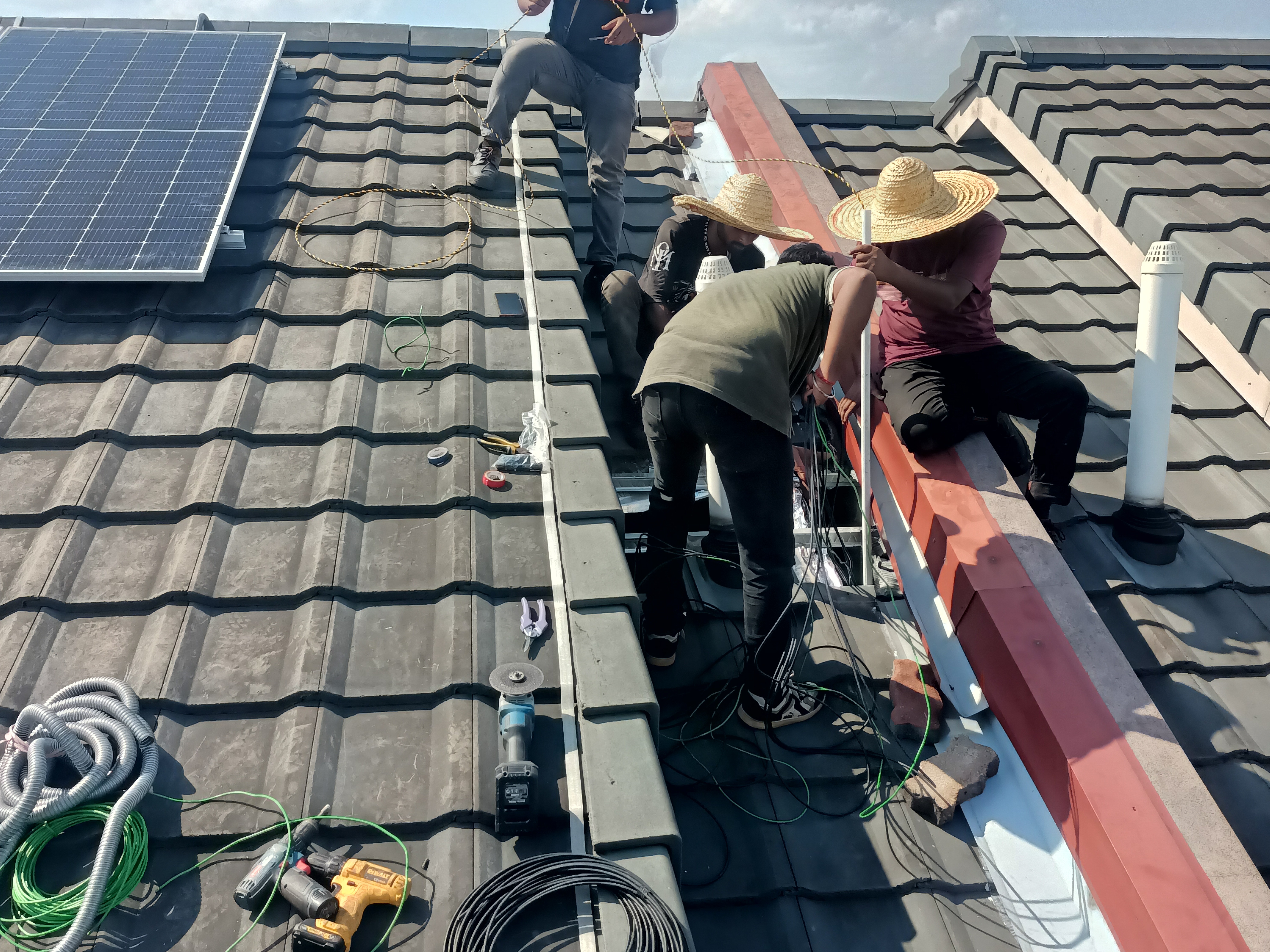 8.80KWP RESIDENTIAL SOLAR PANEL INSTALLATION