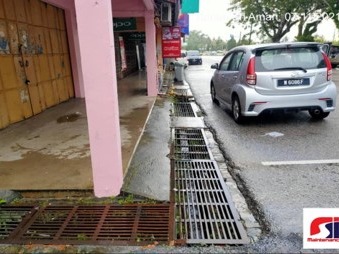 Mengganti Longkang Rosak - PBT