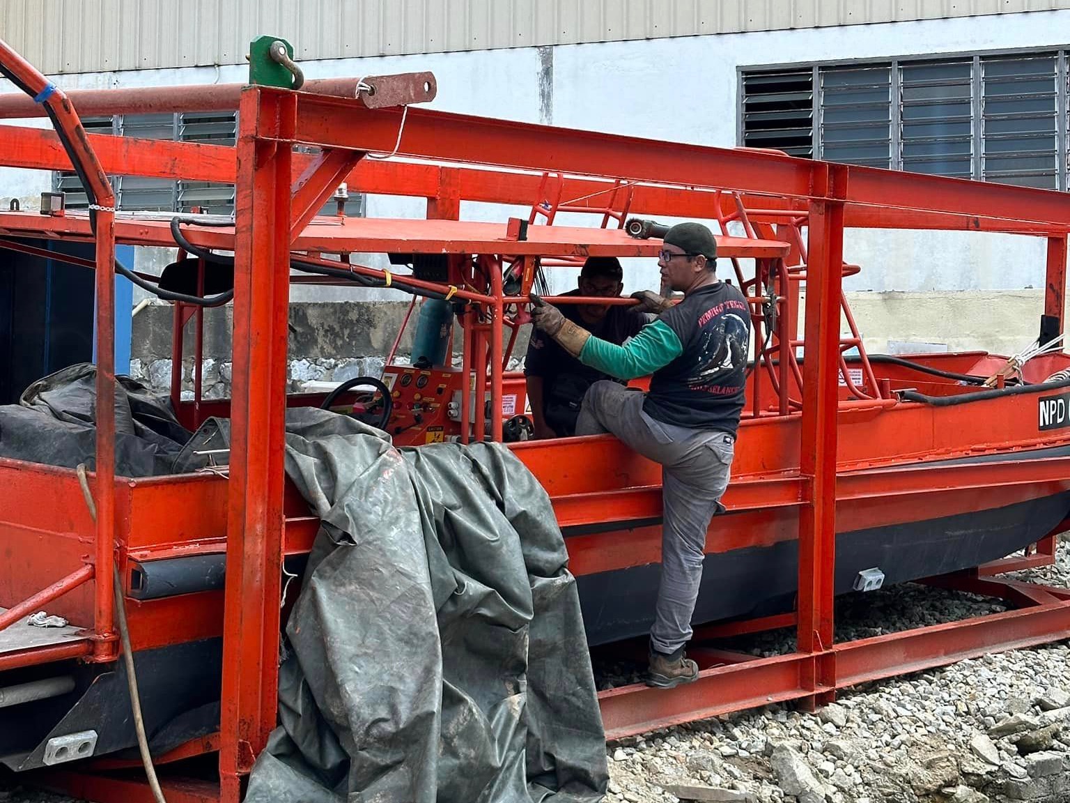 CRADLE BOAT FABRICATION