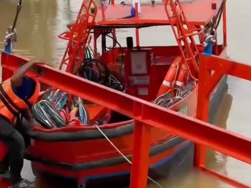 CRADLE BOAT FABRICATION