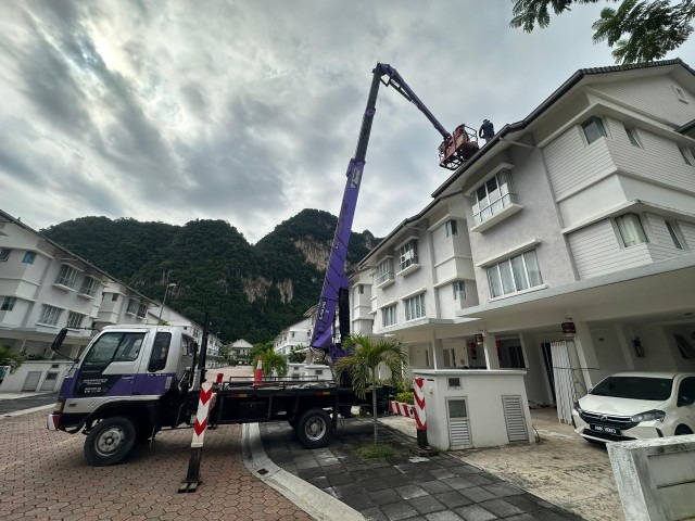 8.88KWP SOLAR PANEL INSTALLATION - RESIDENTIAL
