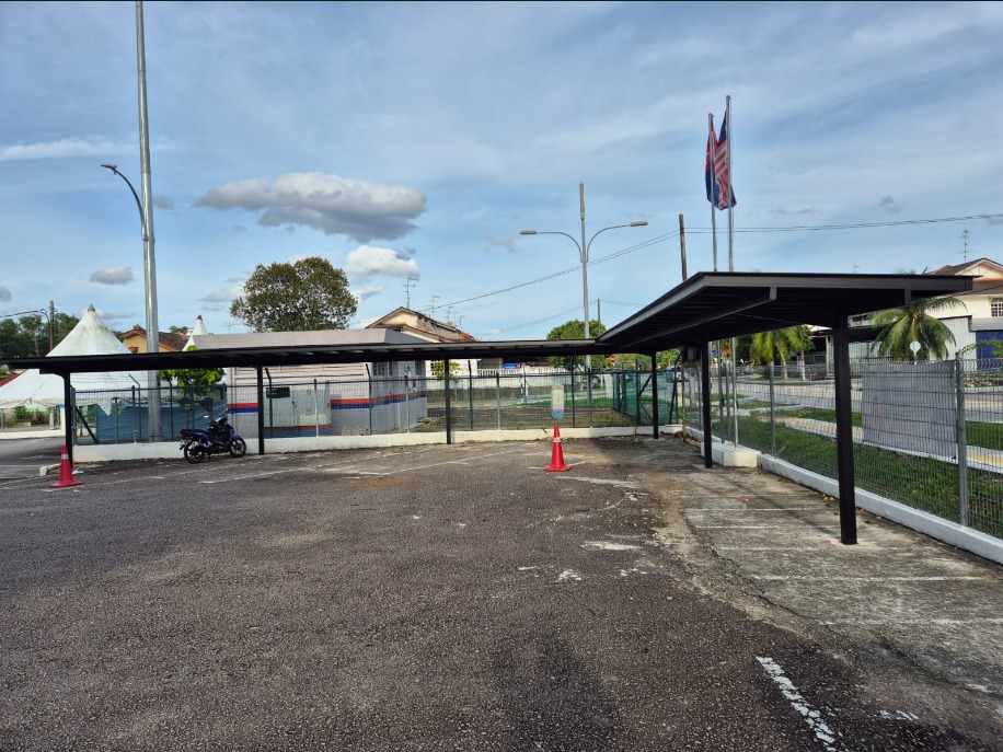 AWNING PARKING LOT