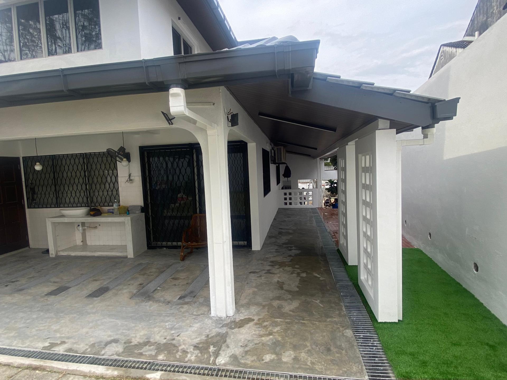SIDE EXTENSION ROOFING RENOVATION PHASE 1