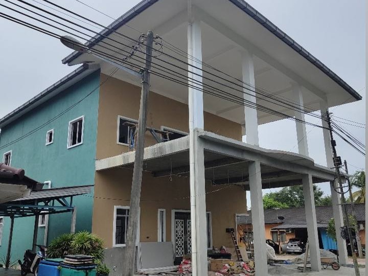 2 STOREY BUNGALOW HOUSE 