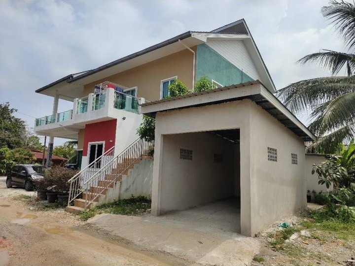 2 STOREY BUNGALOW HOUSE 