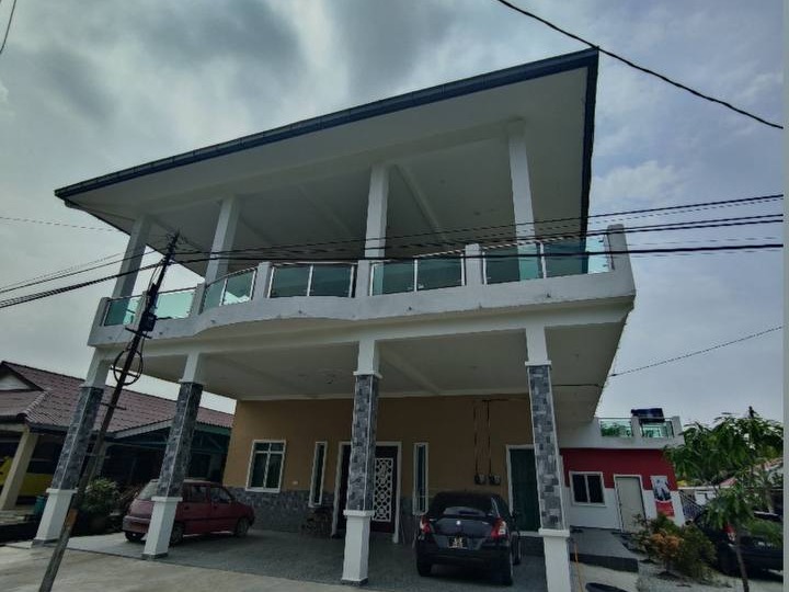 2 STOREY BUNGALOW HOUSE 