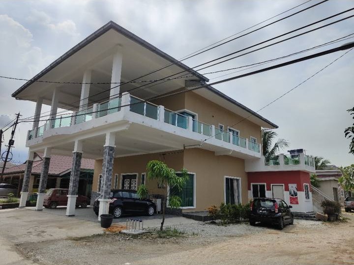 2 STOREY BUNGALOW HOUSE 