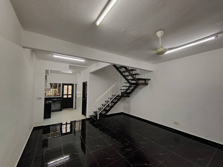 OLD HOUSE RENOVATION