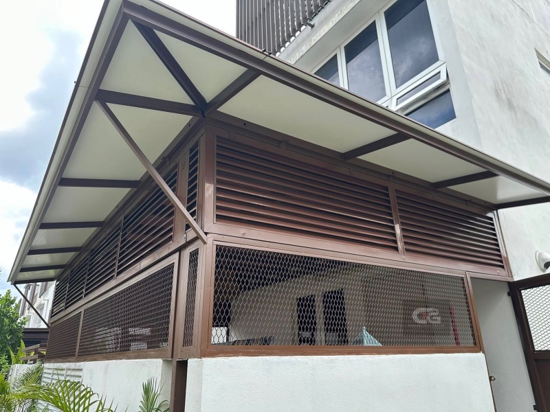 CAT'S HOUSE
