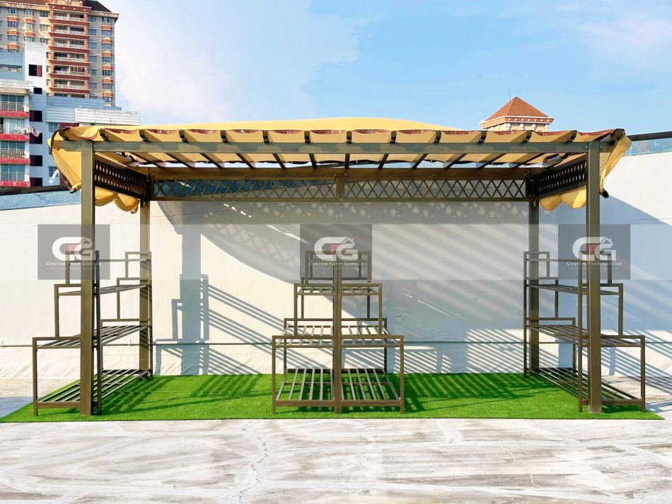 GAZEBO & FLOWER POT RACK WITH ARTIFICIAL GRASS
