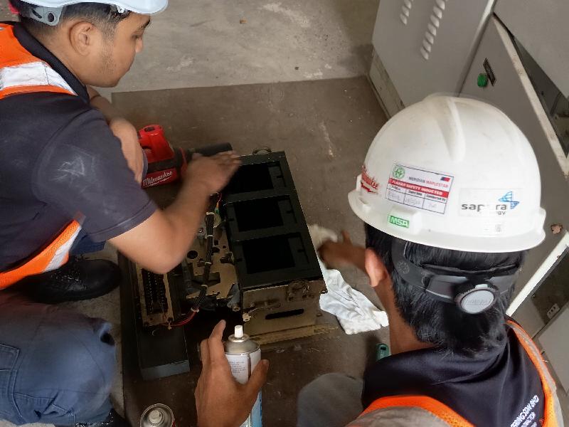 MAINTENANCE & SERVICING LOW VOLTAGE ROOM