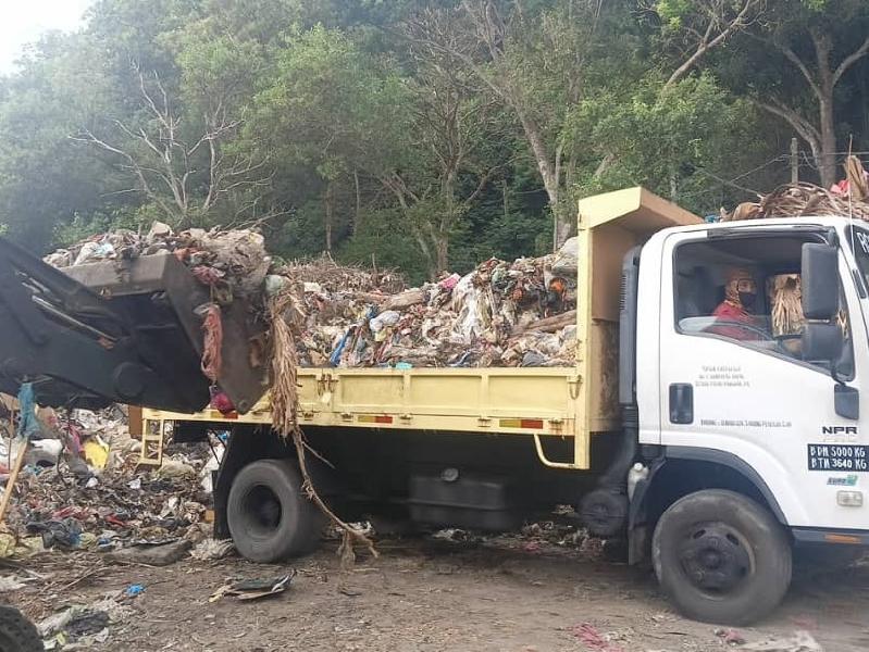 RENTAL LORRY OPEN TIPPER 3 TONNE AT INCINERATOR 