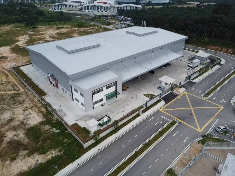 SINGLE UNIT LIGHT INDUSTRY FACTORY WITH OFFICE 