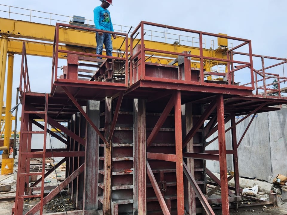 PRODUCTION OF PRECAST COMPONENTS FOR HDB PROJECTS