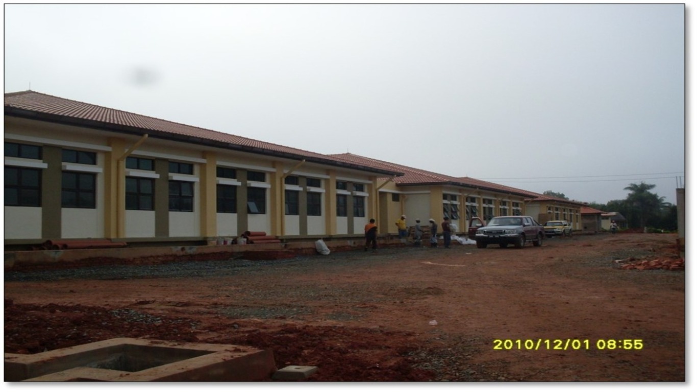 Menjalankan kerja-kerja membina baru Makmal Cerakinan di Pusat Penyelidikan Pertanian Tun Razak, Jerantut, Pahang Darul Makmur