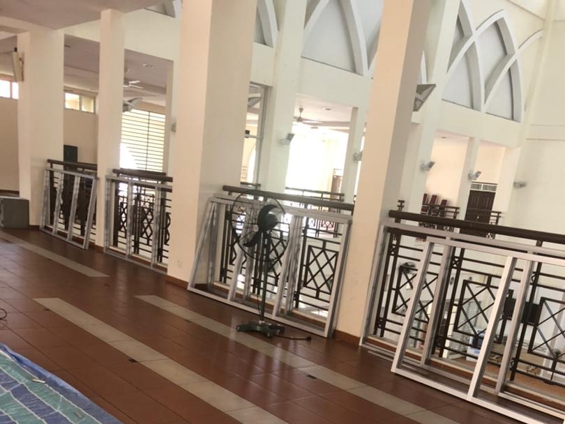 KERJA BAIKPULIH DAN MENAIKTARAF DI MASJID RAHIMAH