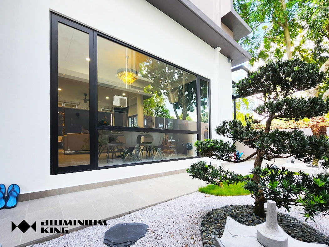 42SERIES MULTIPOINT CASEMENT WINDOW