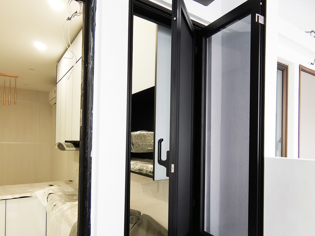 83SERIES MULTIPOINT CASEMENT WINDOW