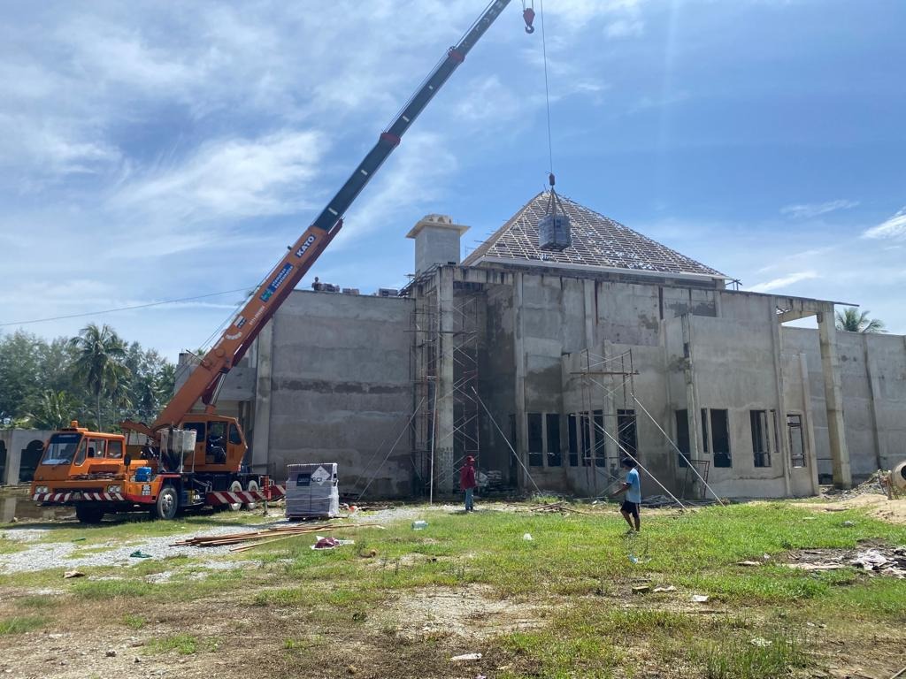 MEMBINA & MENYIAPKAN SEBUAH MASJID BARU 2 TINGKAT