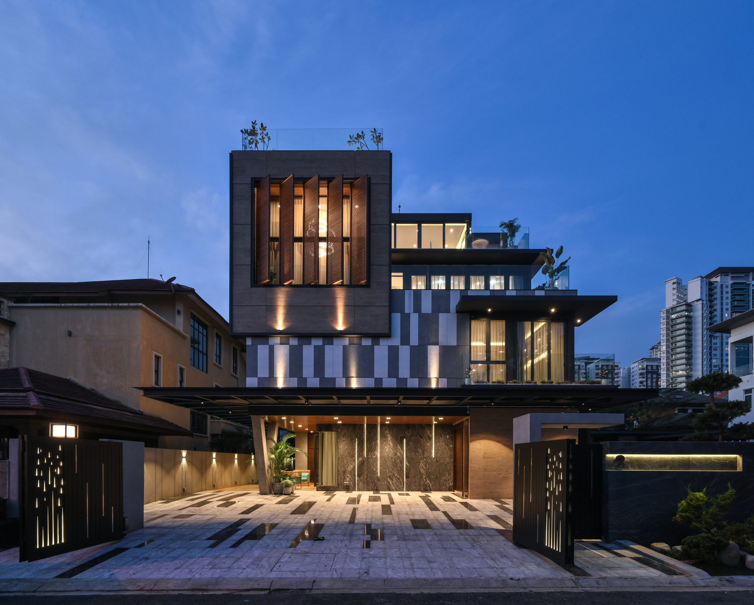 ARCHITECTURAL