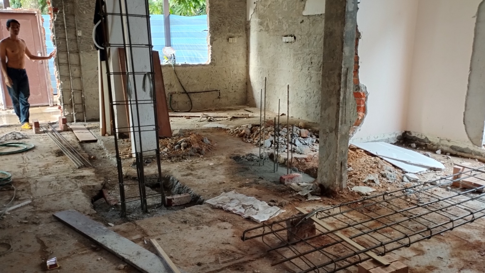 DEMOLITION